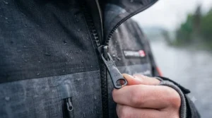 fishing-rain-suit-zipper-detail